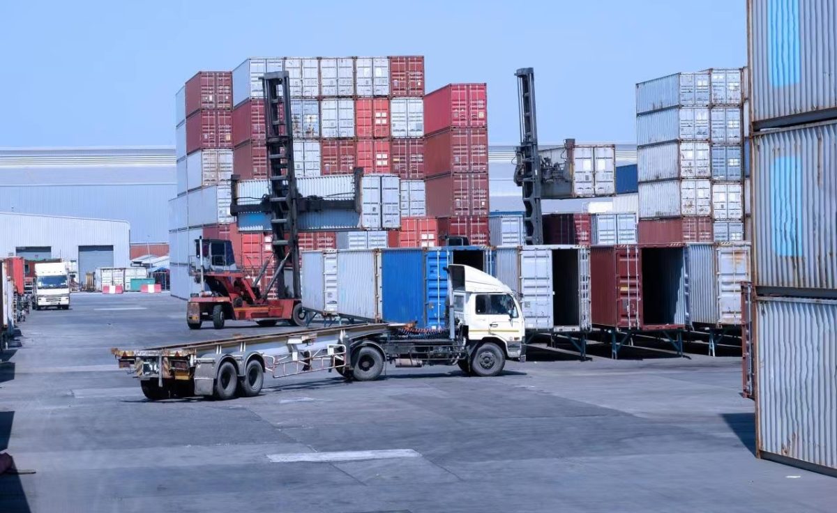 Do You Know How does LCL Shipment work While Procuring from China?