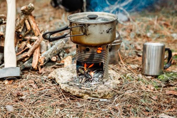 Off-Grid Cooking Options Compared: Choosing the Best Method for Emergency Preparedness
